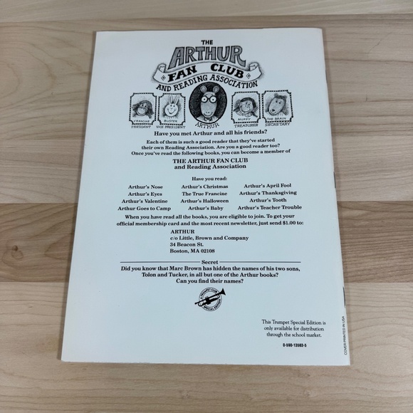 Set of 4 Christmas-Themed Children's Books in EUC - Picture 6 of 14